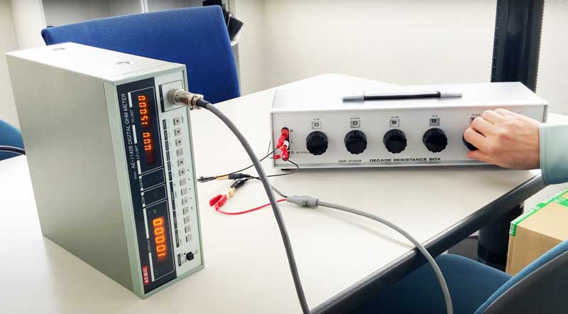 Máy kiểm tra điện trở kỹ thuật số AEMIC